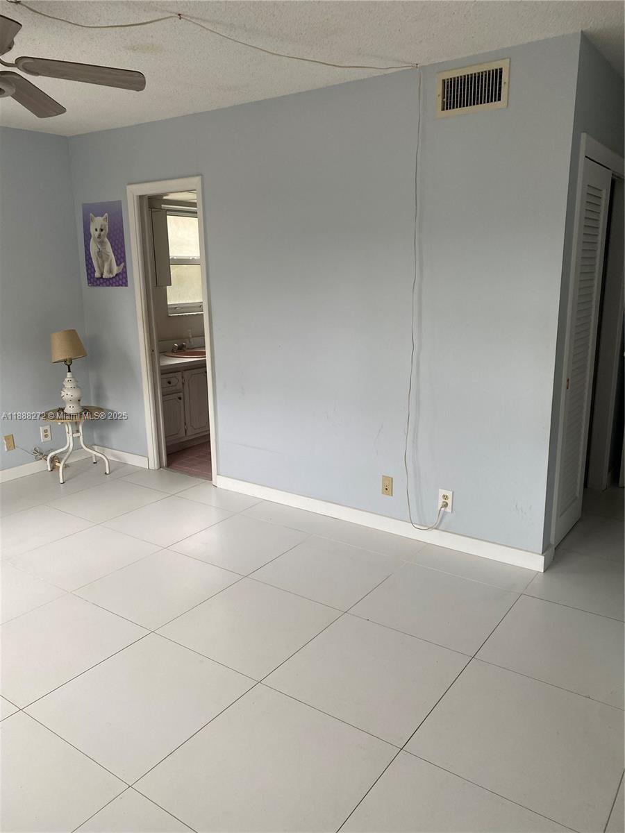 MEADOWBROOK TOWERS CONDO - Residential