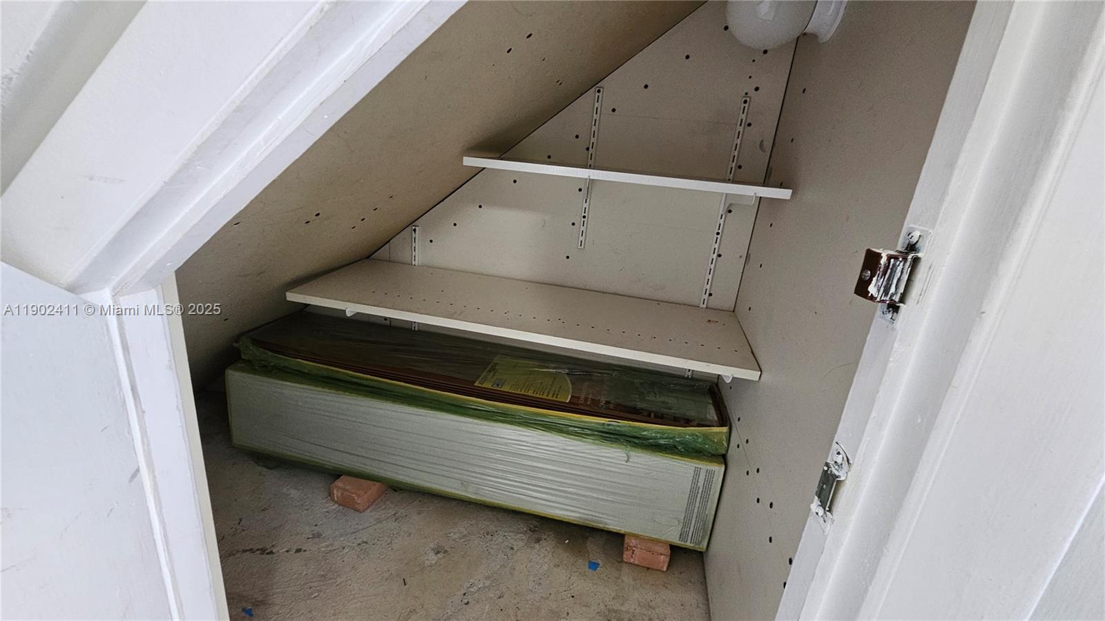 GRACE VILLAS III CONDO - Residential Lease