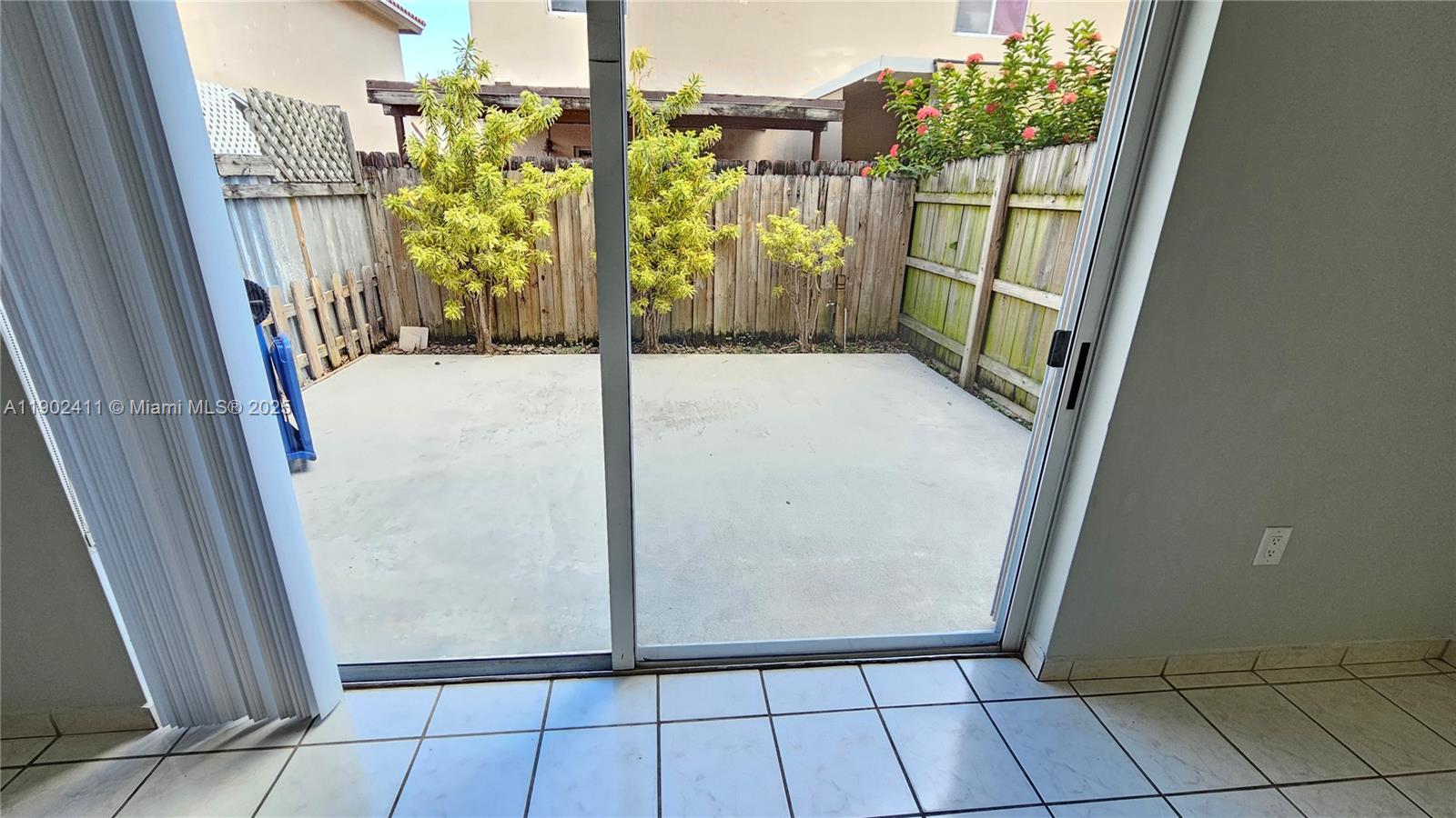 GRACE VILLAS III CONDO - Residential Lease