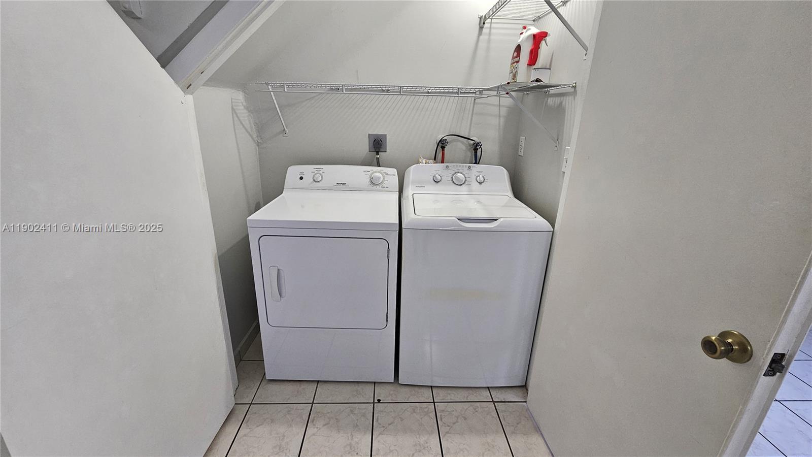 GRACE VILLAS III CONDO - Residential Lease