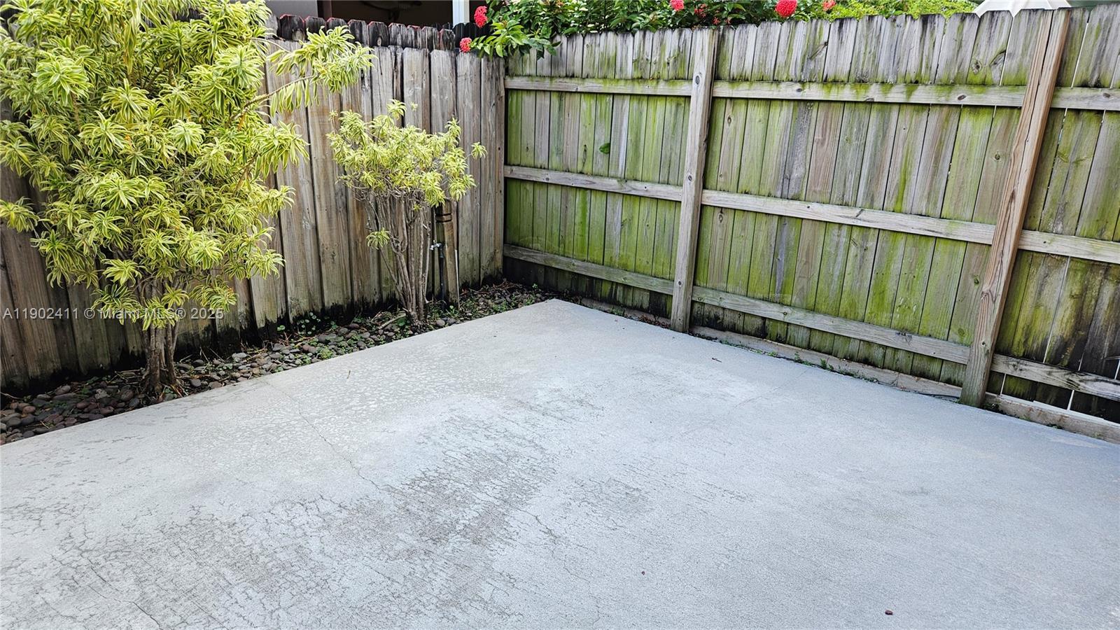 GRACE VILLAS III CONDO - Residential Lease