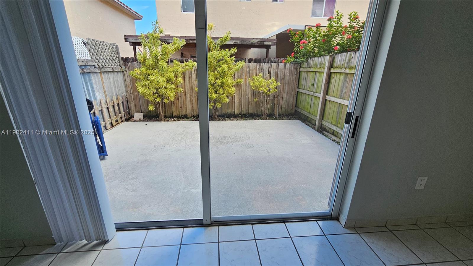 GRACE VILLAS III CONDO - Residential Lease