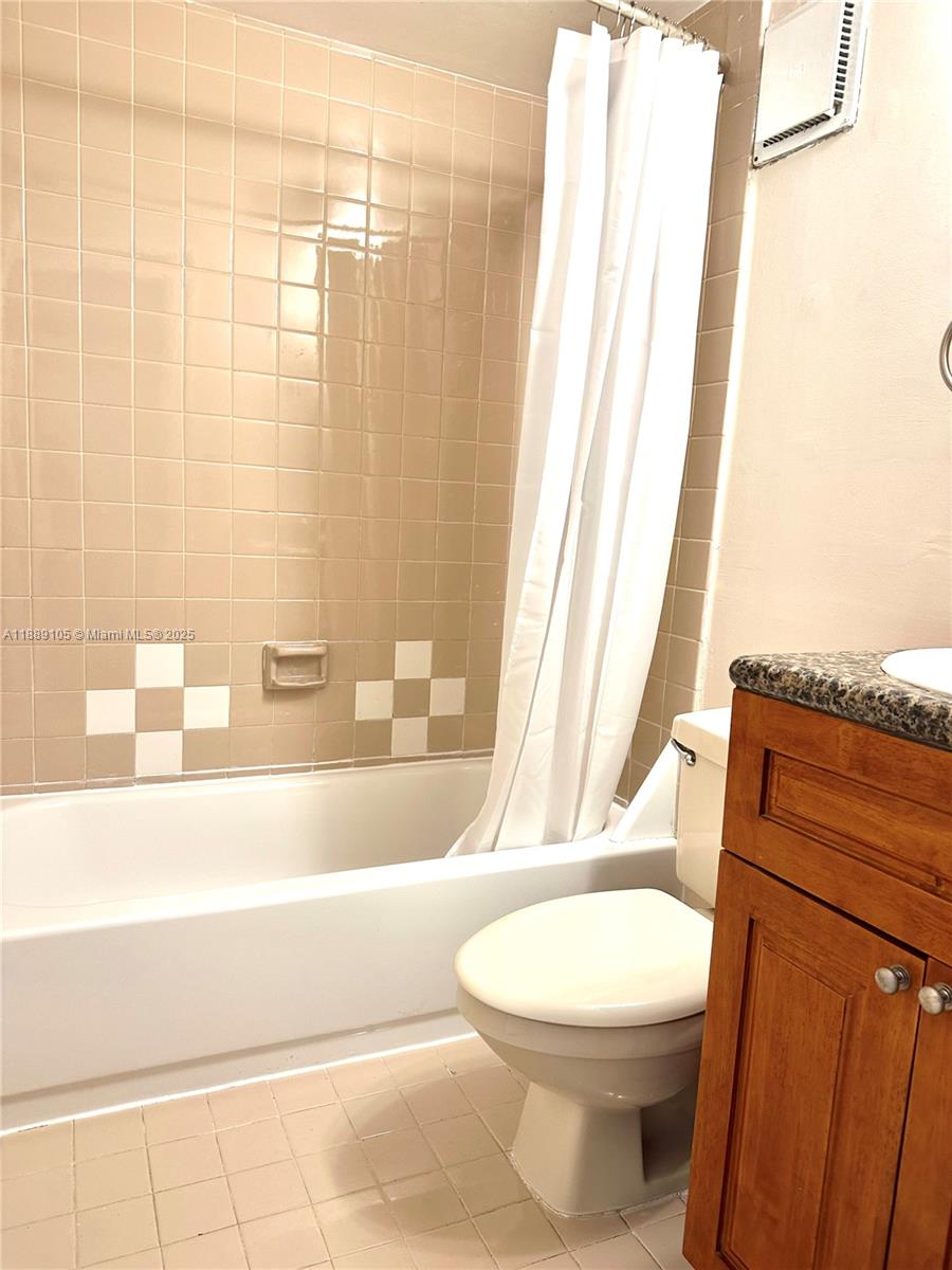 VILLAGE TOWNHOUSES JACARA - Residential Lease