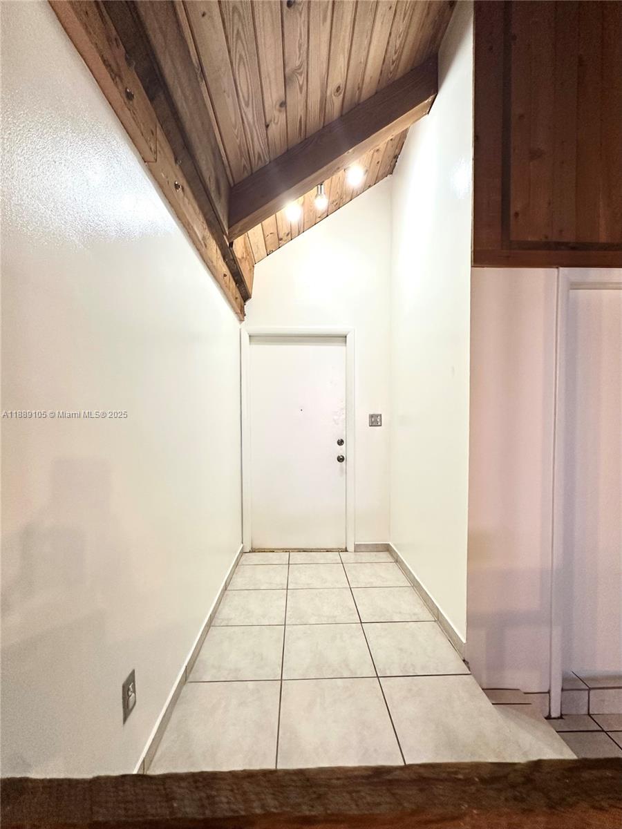 VILLAGE TOWNHOUSES JACARA - Residential Lease