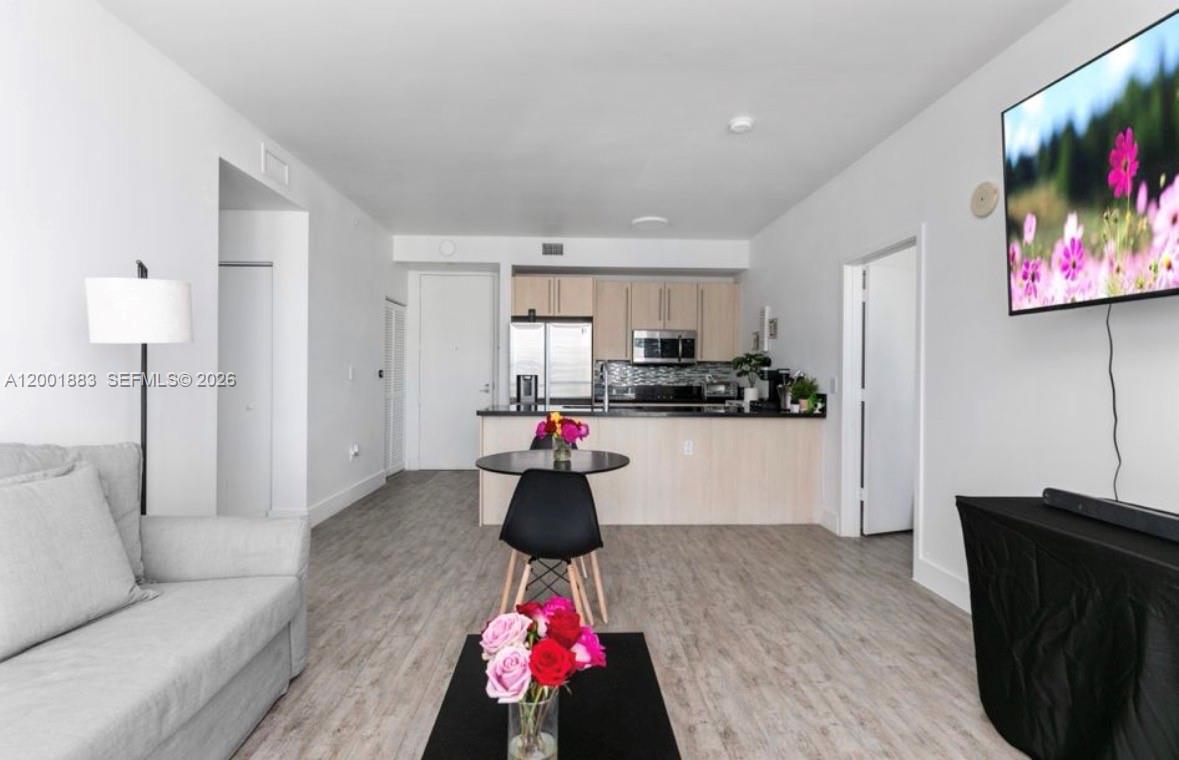 1111 SW 1st Ave 3222-N