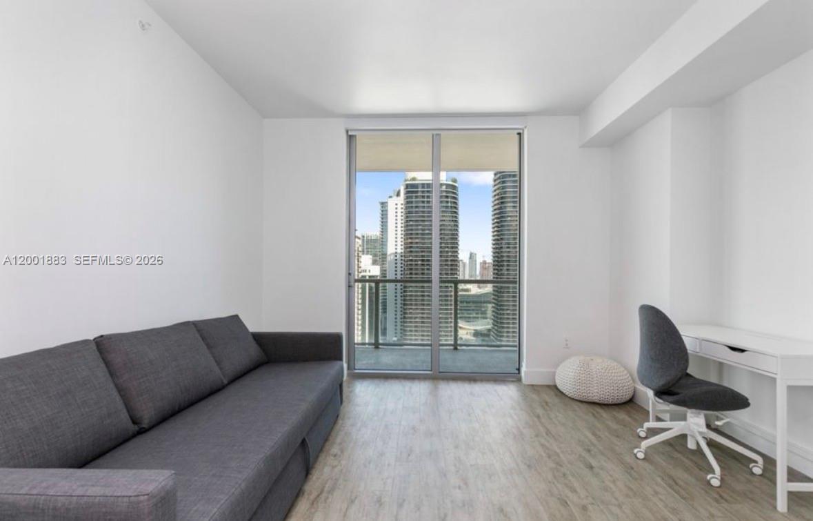 THE AXIS ON BRICKELL II C - Residential Lease