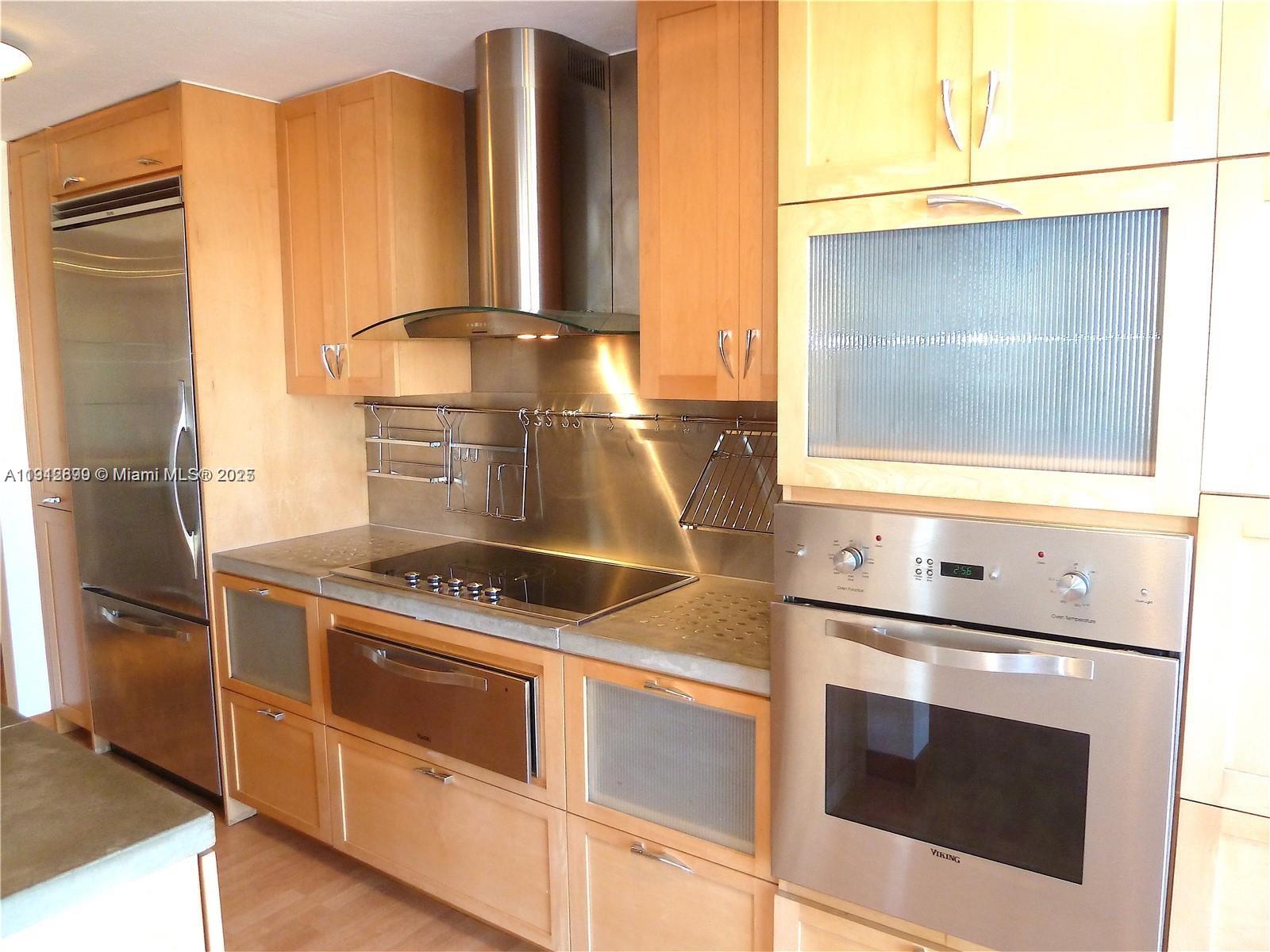 WEST BAY PLAZA CONDO - Residential