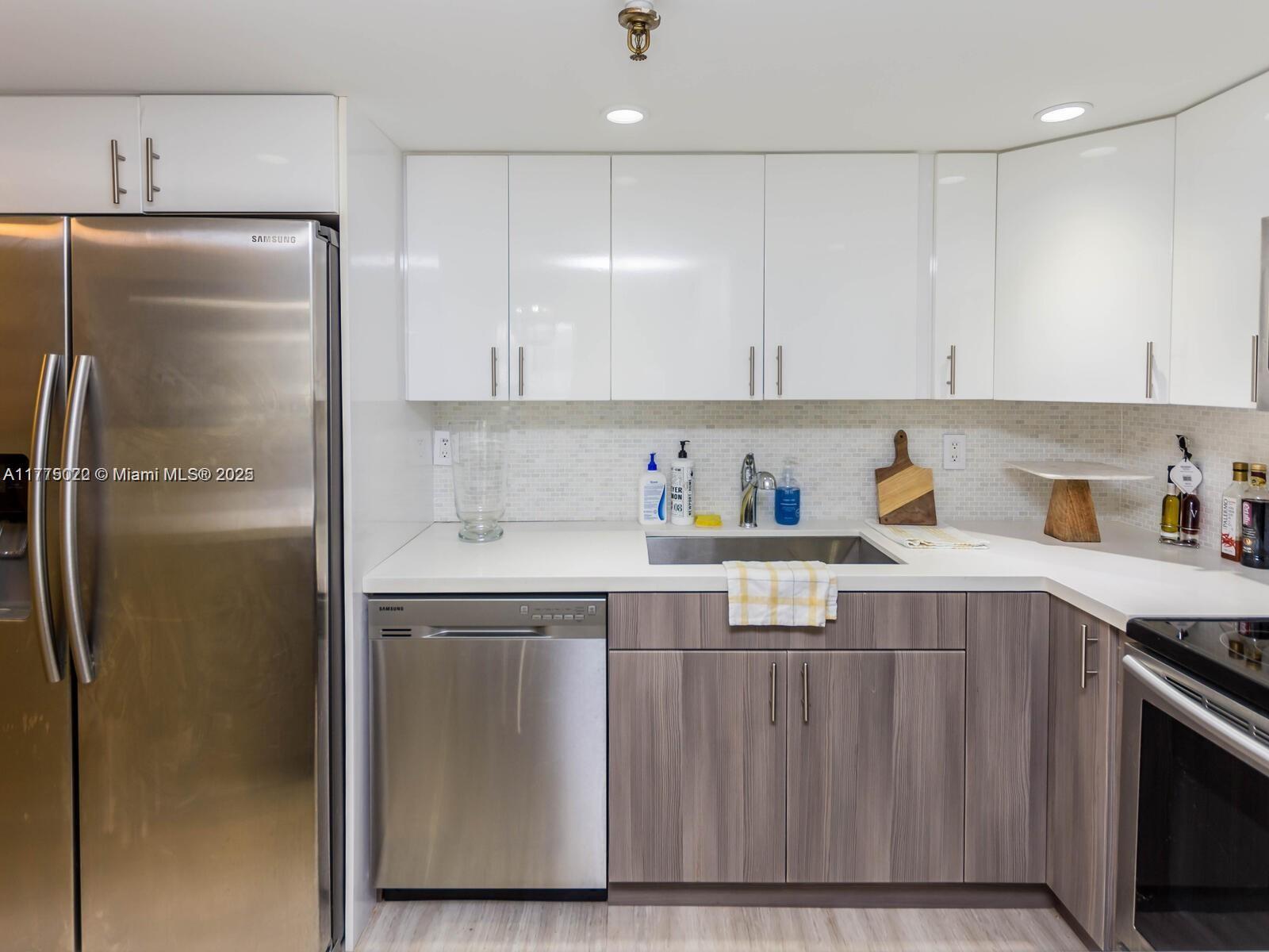 THE RIVIERA CONDO - Residential Lease