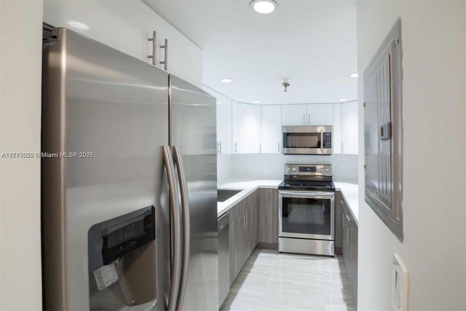 THE RIVIERA CONDO - Residential Lease