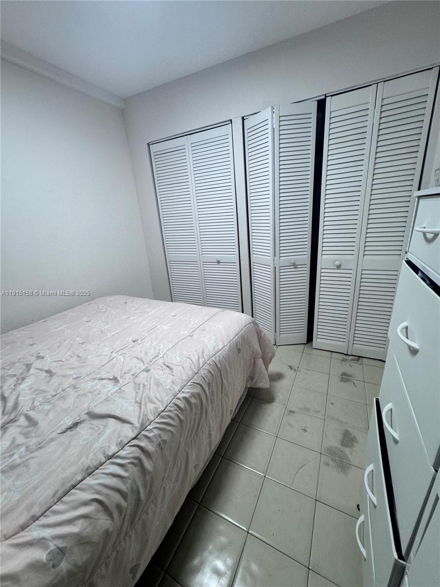 OLYMPIC HEIGHTS - Residential Lease