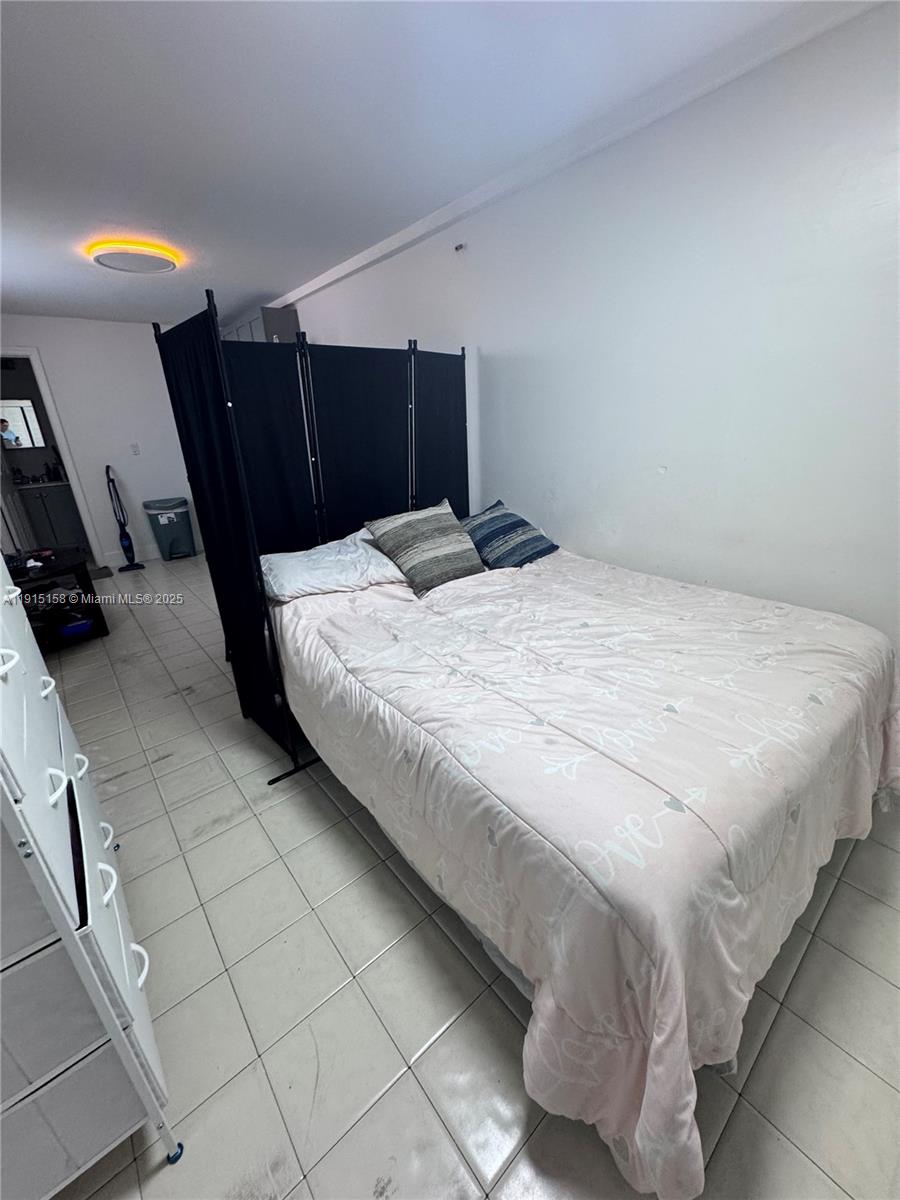 OLYMPIC HEIGHTS - Residential Lease