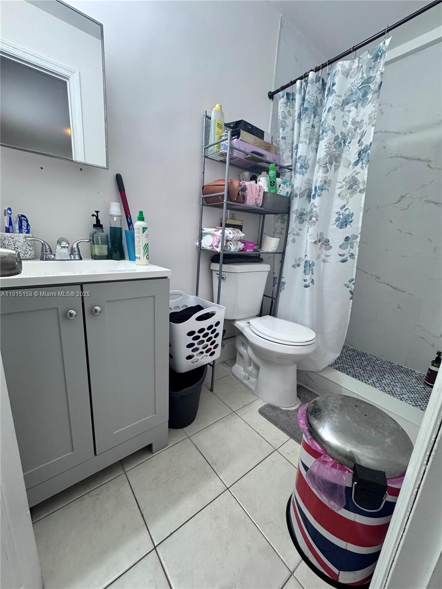 OLYMPIC HEIGHTS - Residential Lease