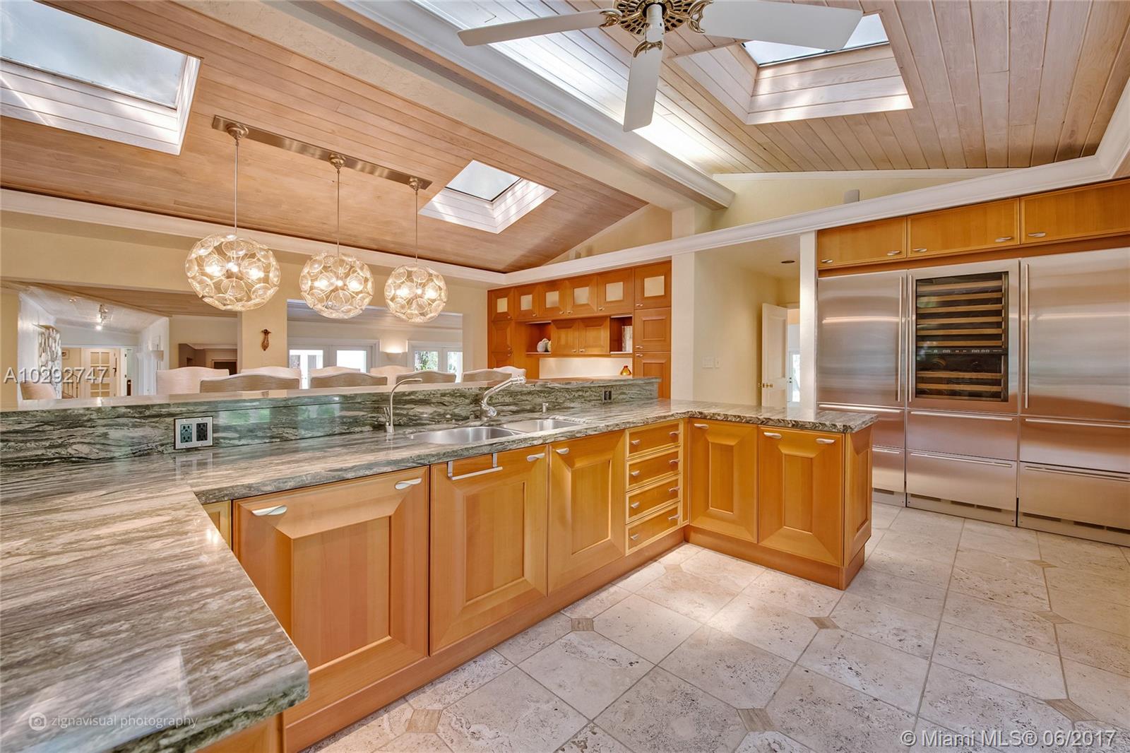 SNAPPER CREEK LAKES SUB - Residential