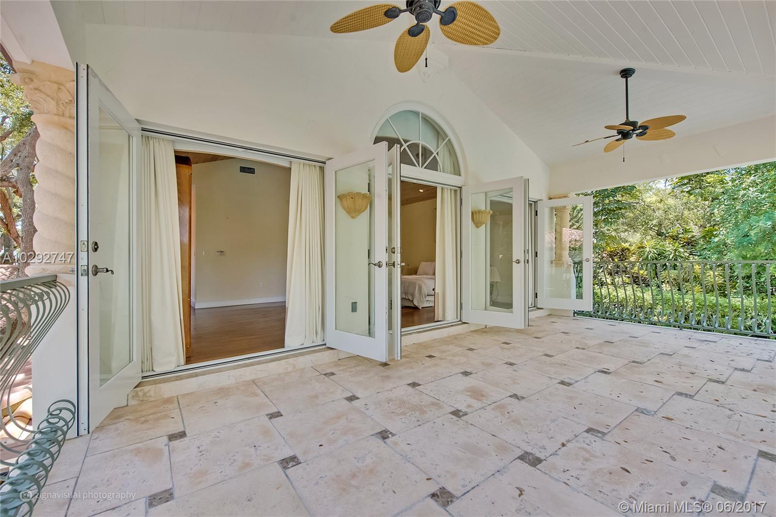 SNAPPER CREEK LAKES SUB - Residential