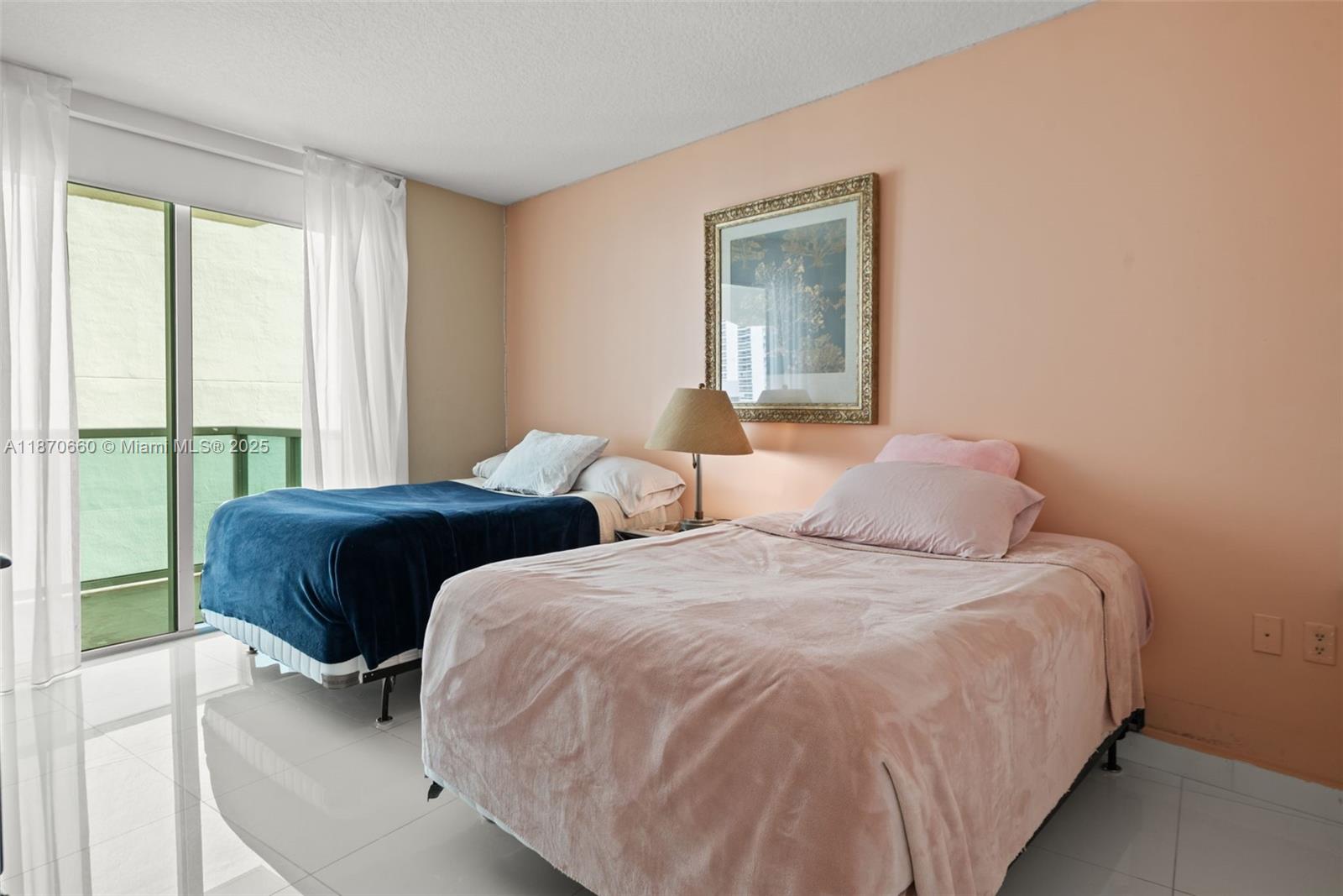 ST TROPEZ ON THE BAY 1 CO - Residential Lease