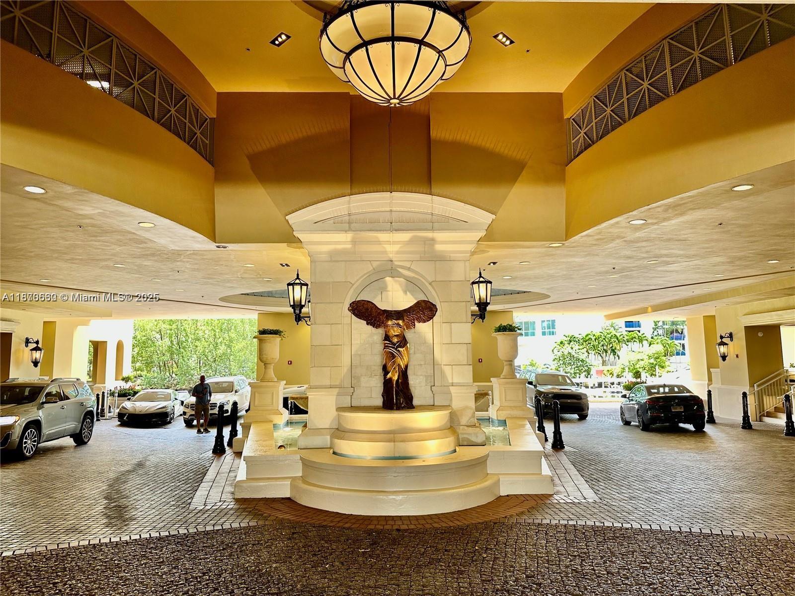 ST TROPEZ ON THE BAY 1 CO - Residential Lease