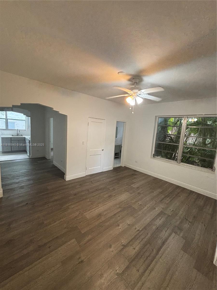 Rental Property at 721 15th St 5, Miami Beach, Miami-Dade County, Florida - Bedrooms: 1 
Bathrooms: 1  - $2,100 MO.
