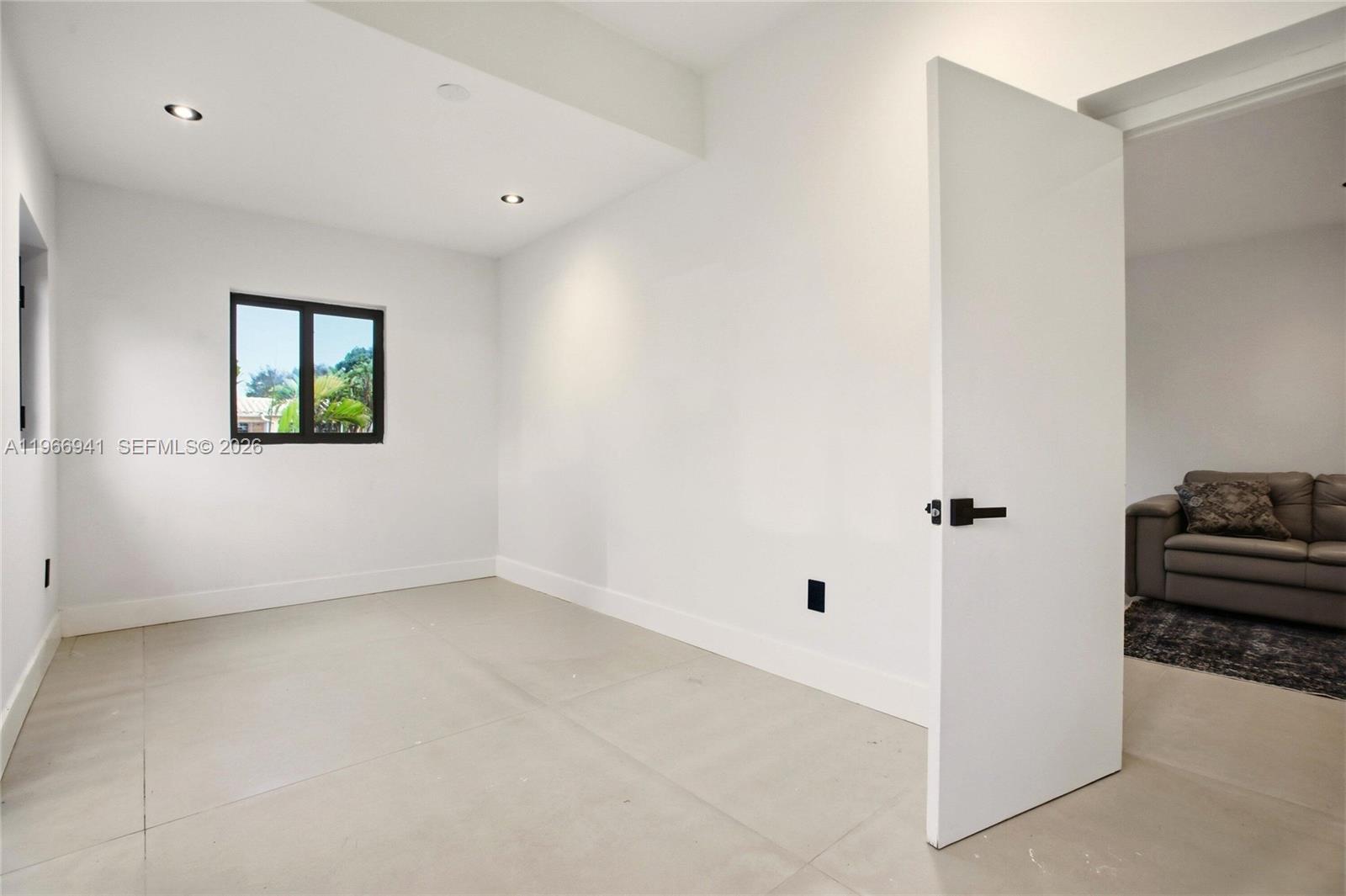 BISCAYNE GDNS SEC E PART - Residential