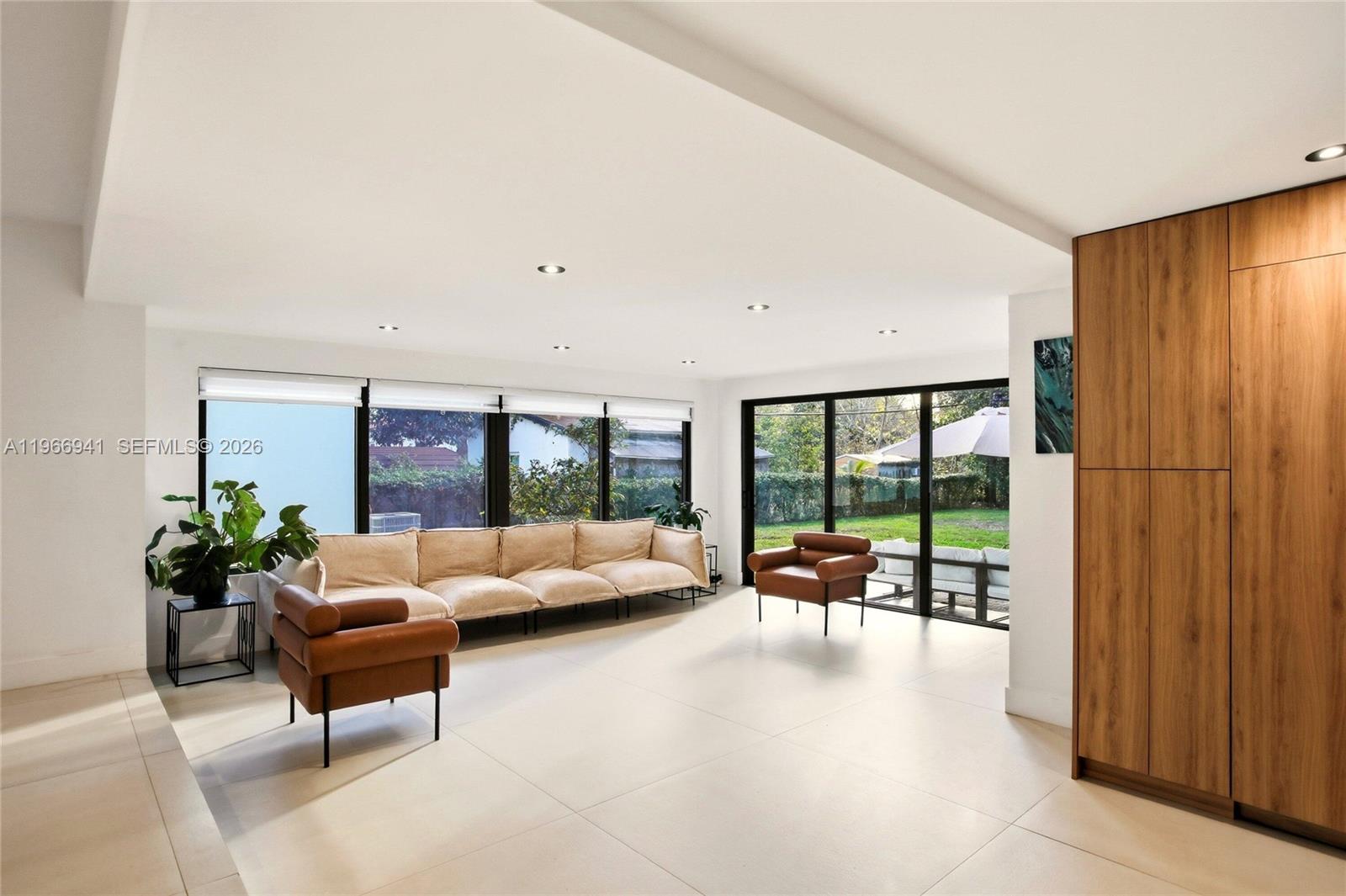 BISCAYNE GDNS SEC E PART - Residential