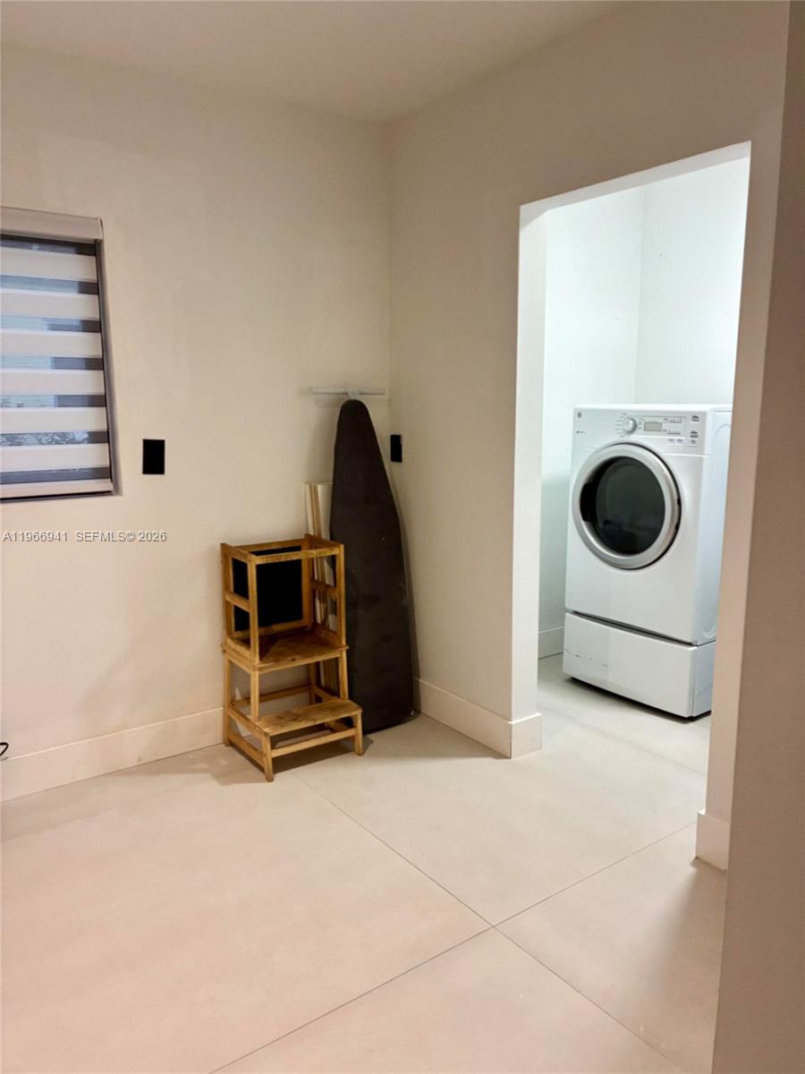 BISCAYNE GDNS SEC E PART - Residential