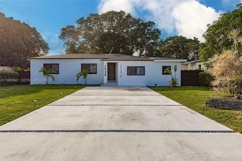 14324 Garden Dr Miami FL 33168