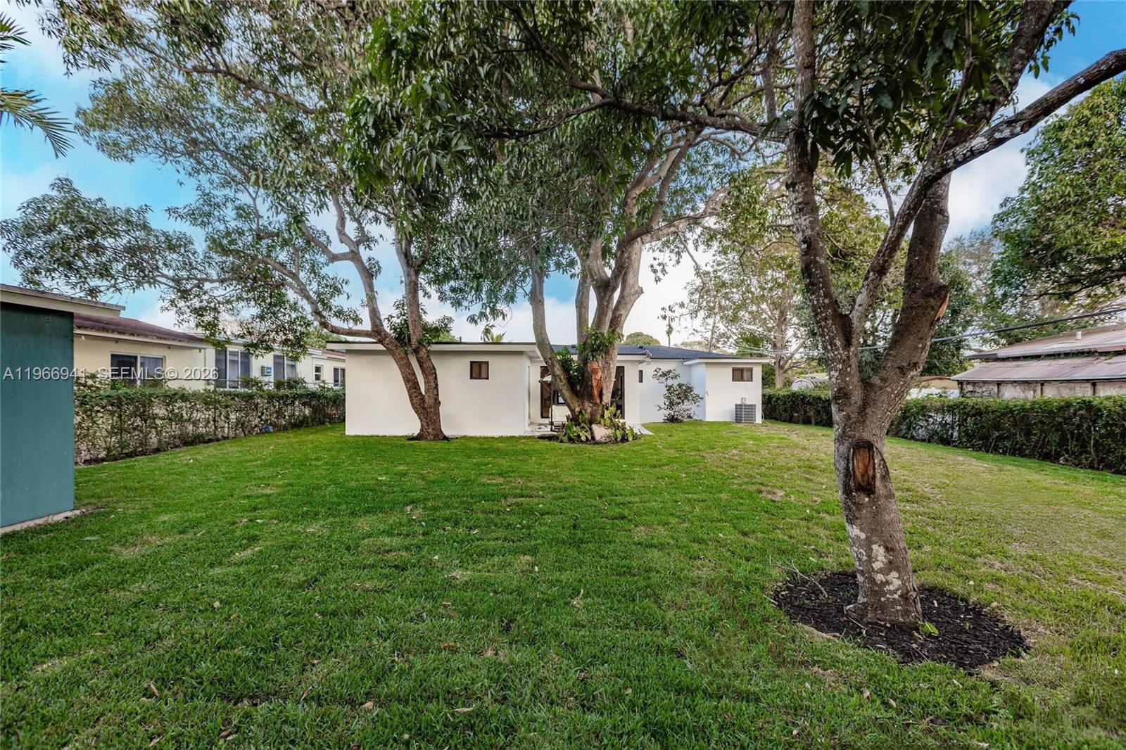 BISCAYNE GDNS SEC E PART - Residential