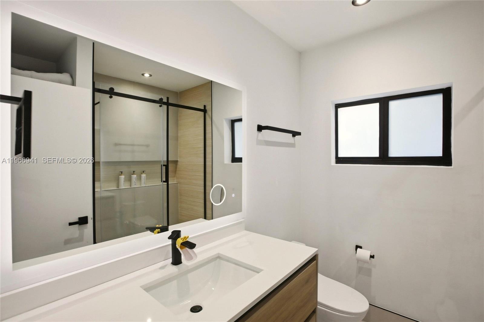 BISCAYNE GDNS SEC E PART - Residential