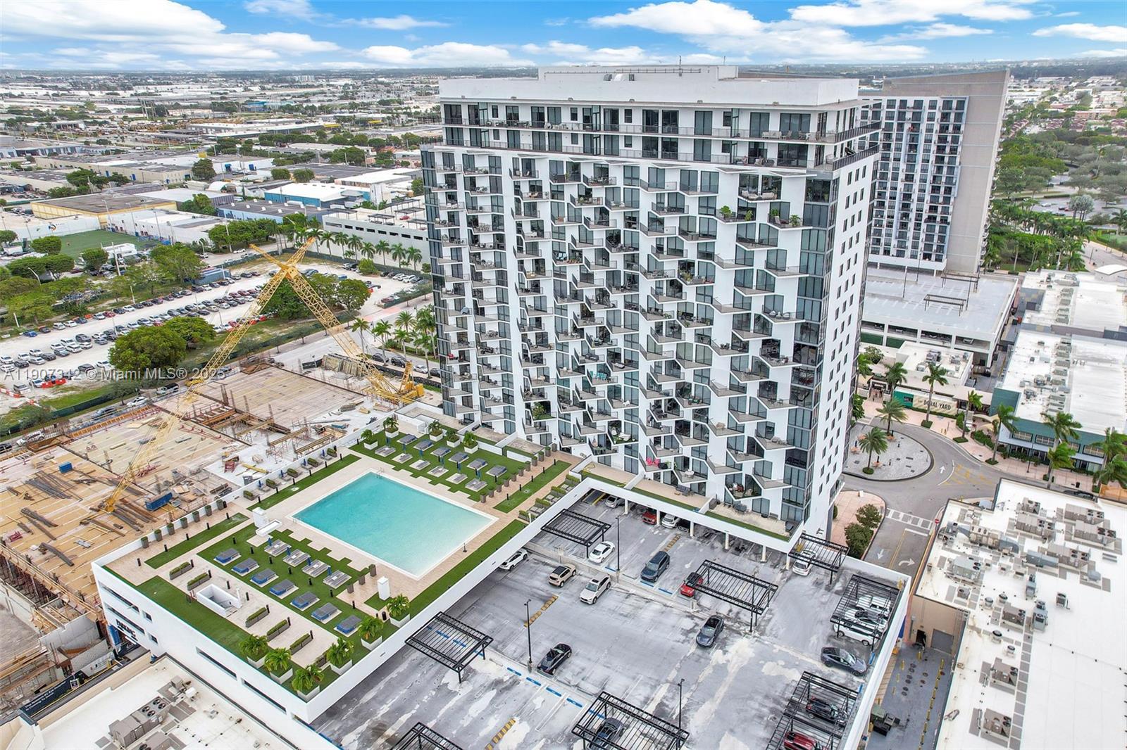 5300 PASEO CONDO - Residential