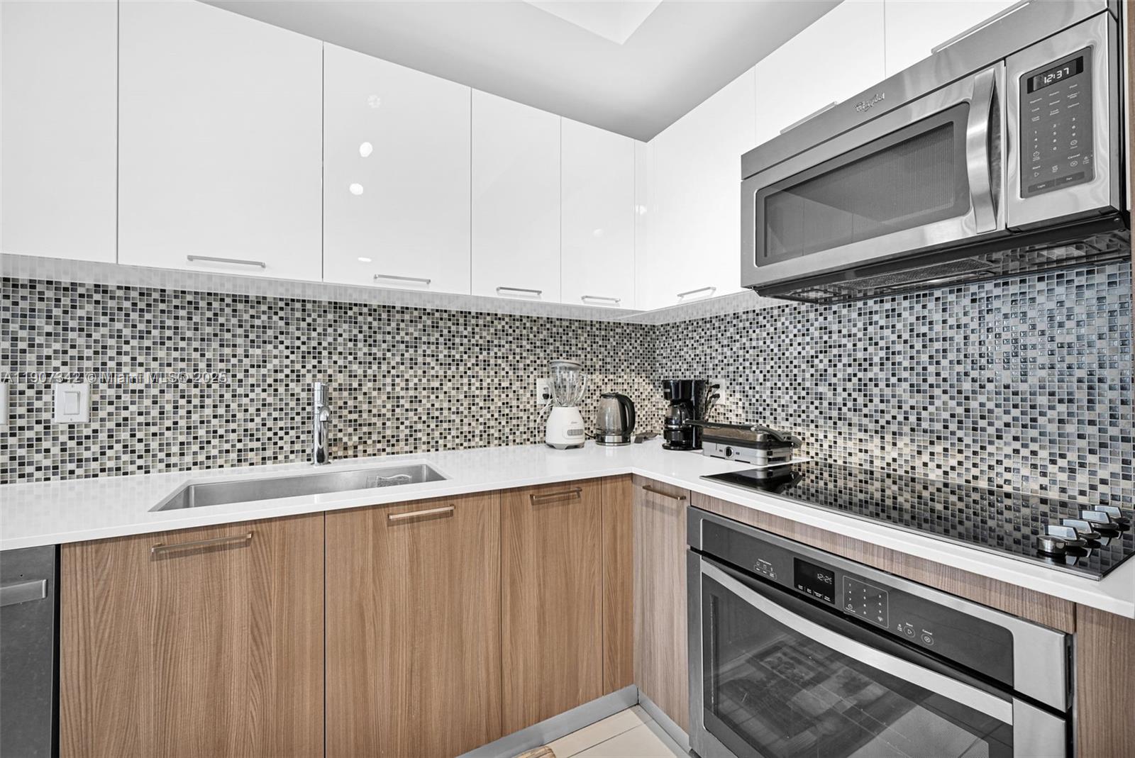 5300 PASEO CONDO - Residential