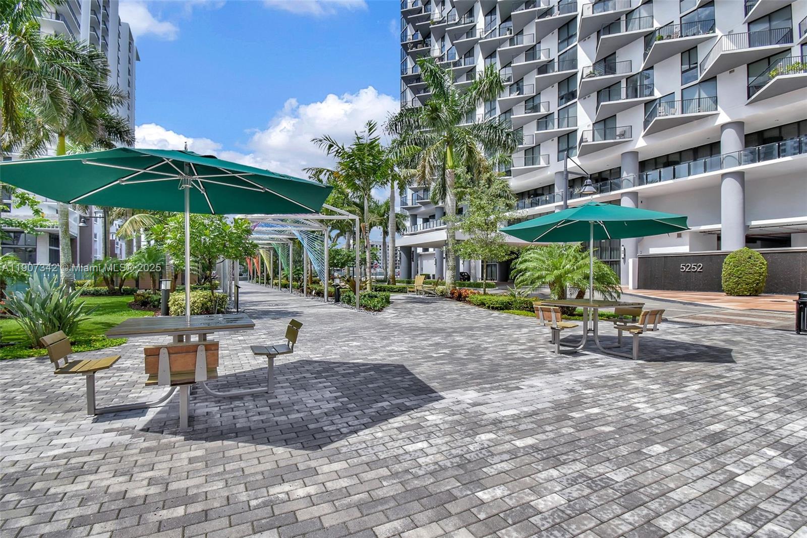 5300 PASEO CONDO - Residential