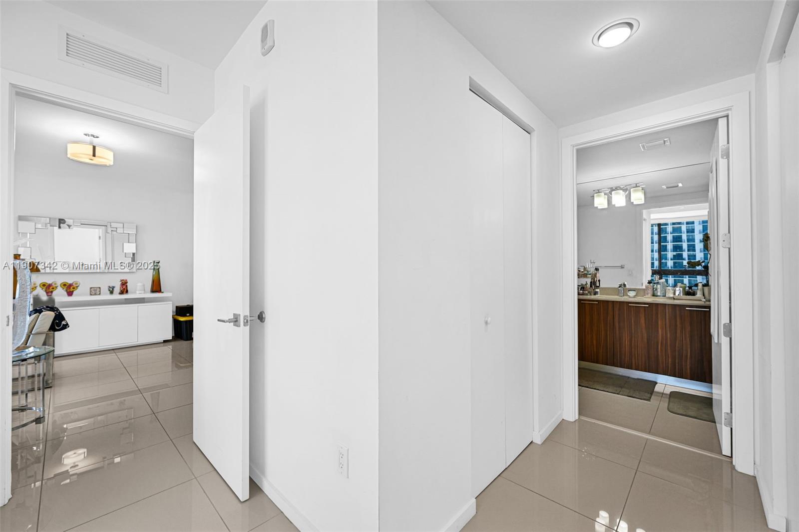 5300 PASEO CONDO - Residential