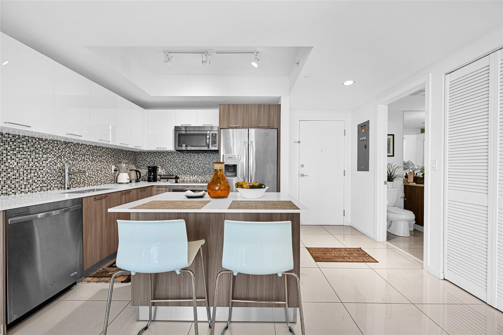 5300 PASEO CONDO - Residential