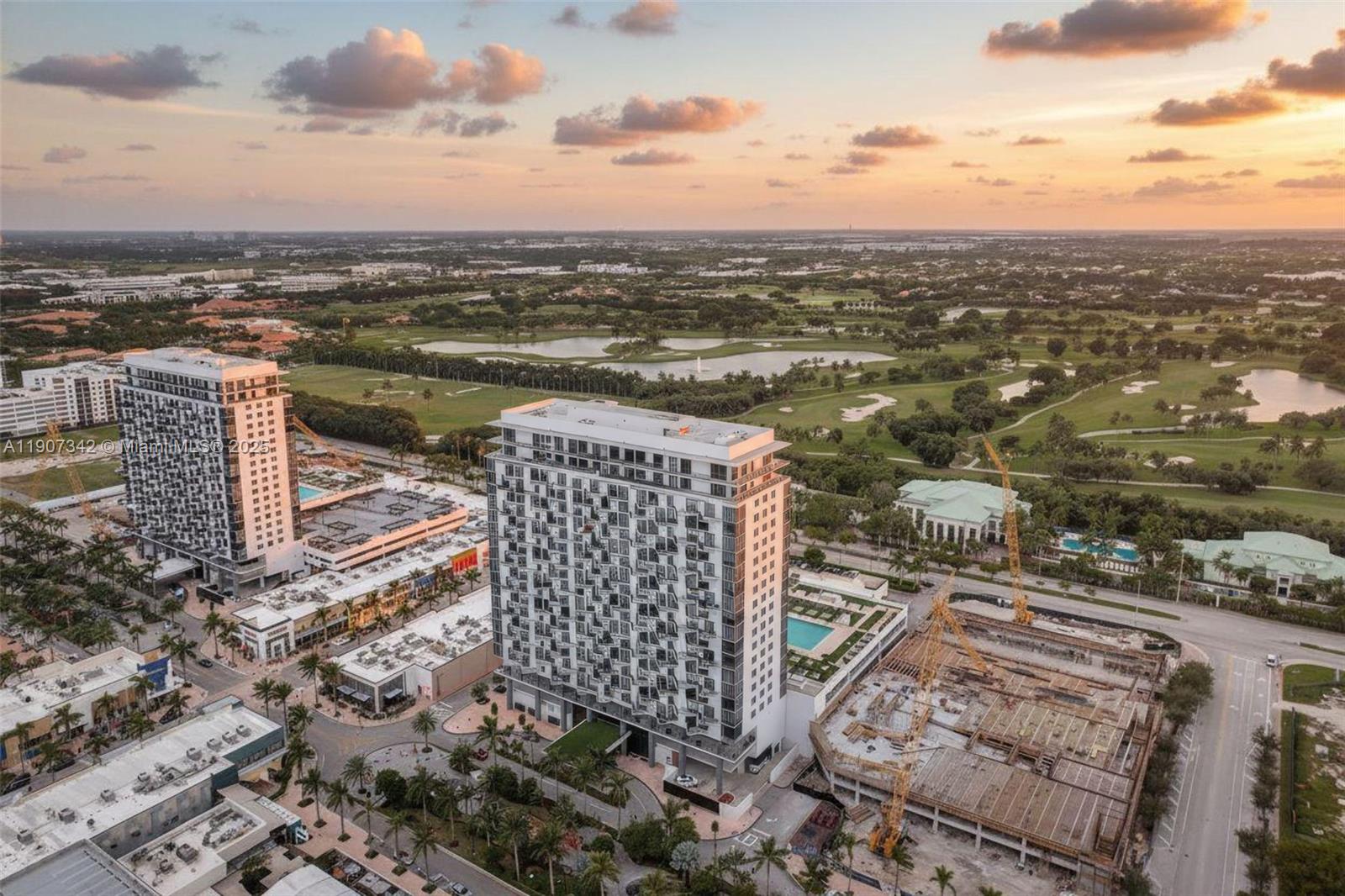 5300 PASEO CONDO - Residential