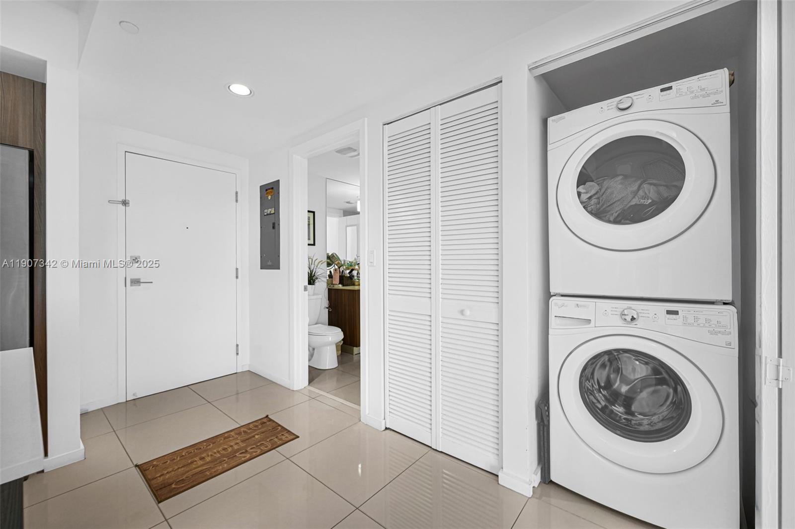 5300 PASEO CONDO - Residential