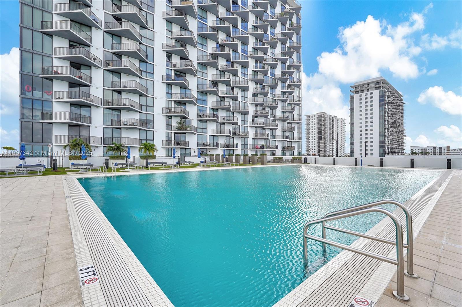 5300 PASEO CONDO - Residential