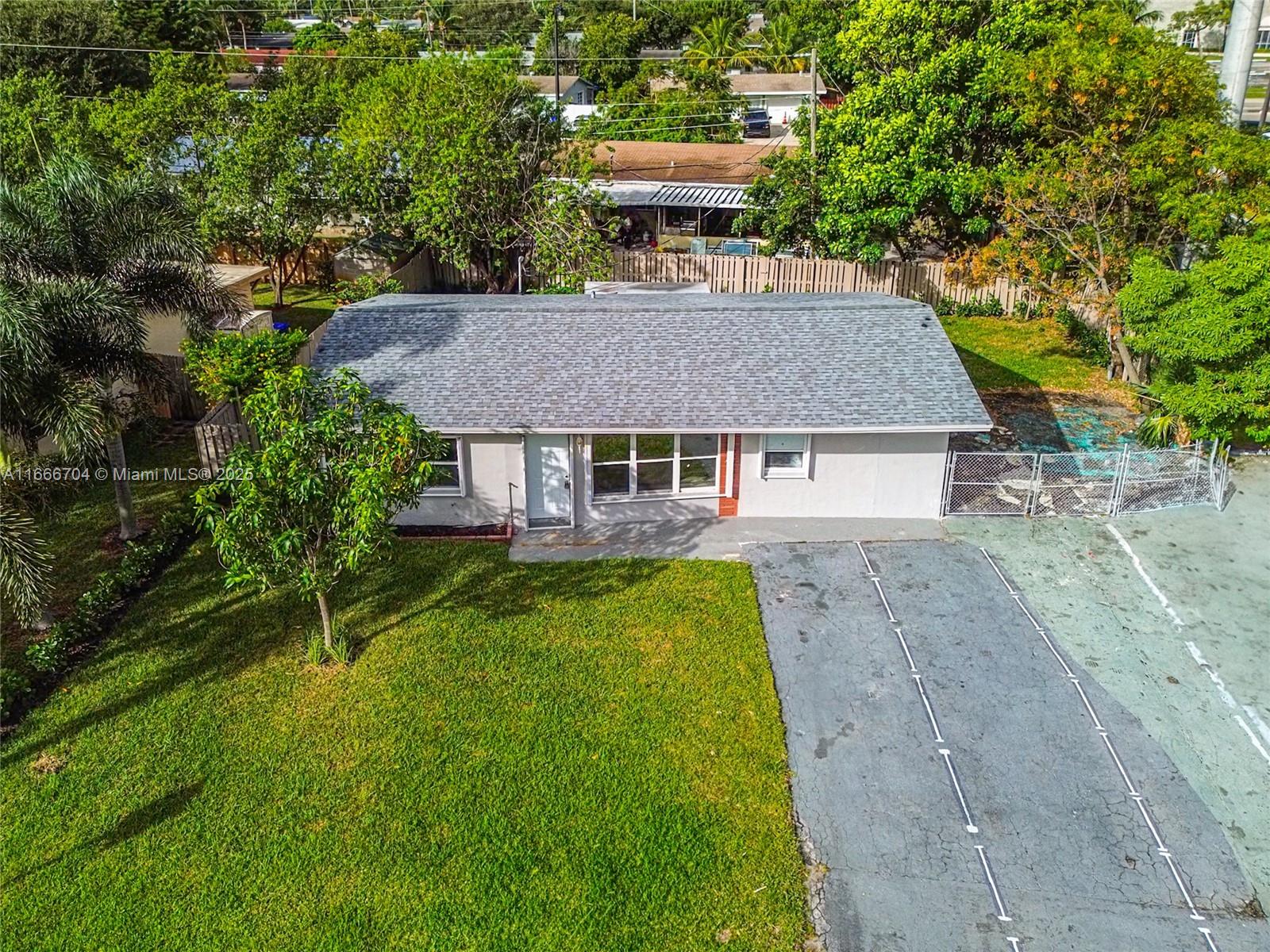 Property for Sale at 3191 Ne 11th Ave, Pompano Beach, Broward County, Florida - Bedrooms: 3 
Bathrooms: 2  - $399,000