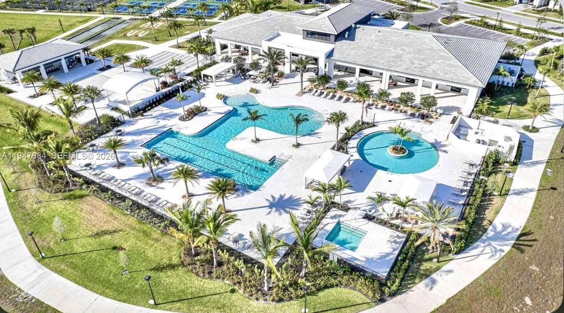 CRESSWIND PALM BEACH - Residential