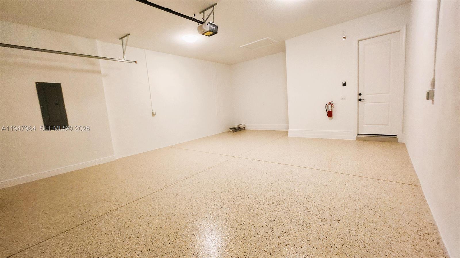 CRESSWIND PALM BEACH - Residential