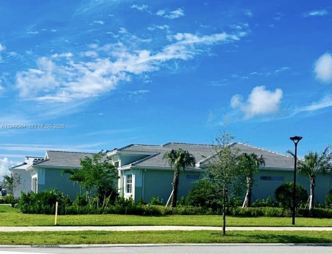 CRESSWIND PALM BEACH - Residential