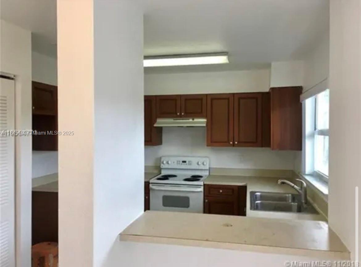 EAST VIEW GARDENS - Residential