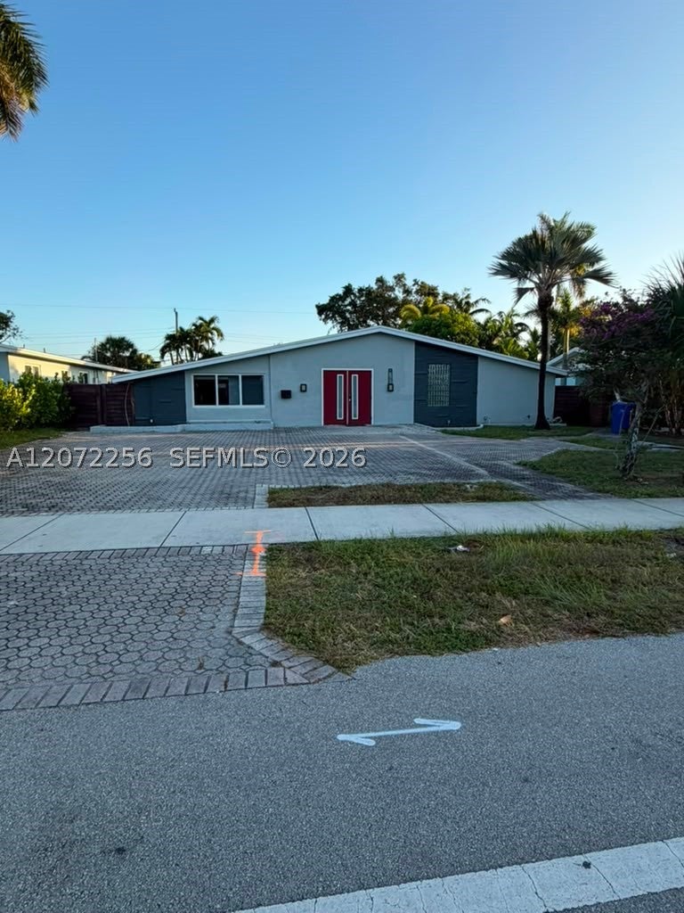 3161 Riverland Rd, Fort Lauderdale FL 33312