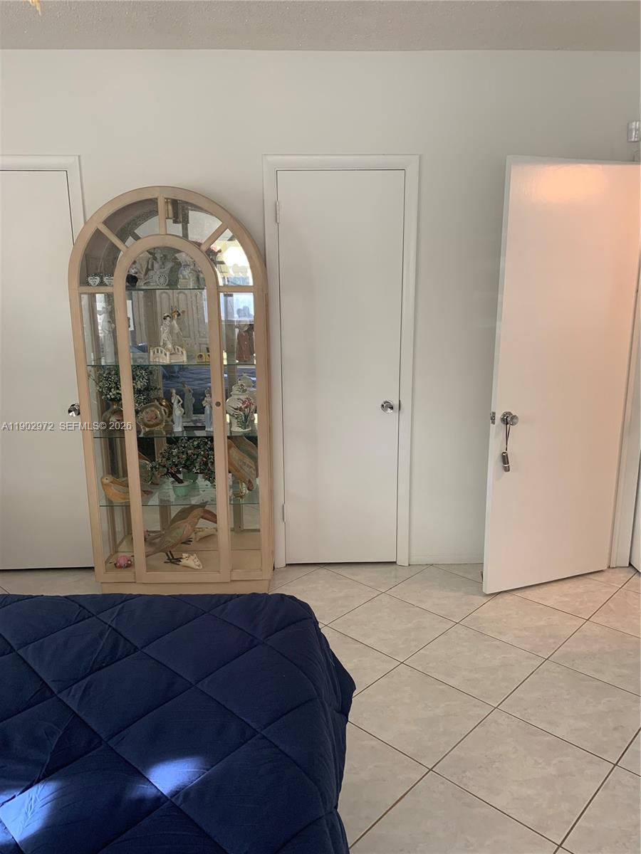 WESTCHESTER ARMS CO-OP - Residential