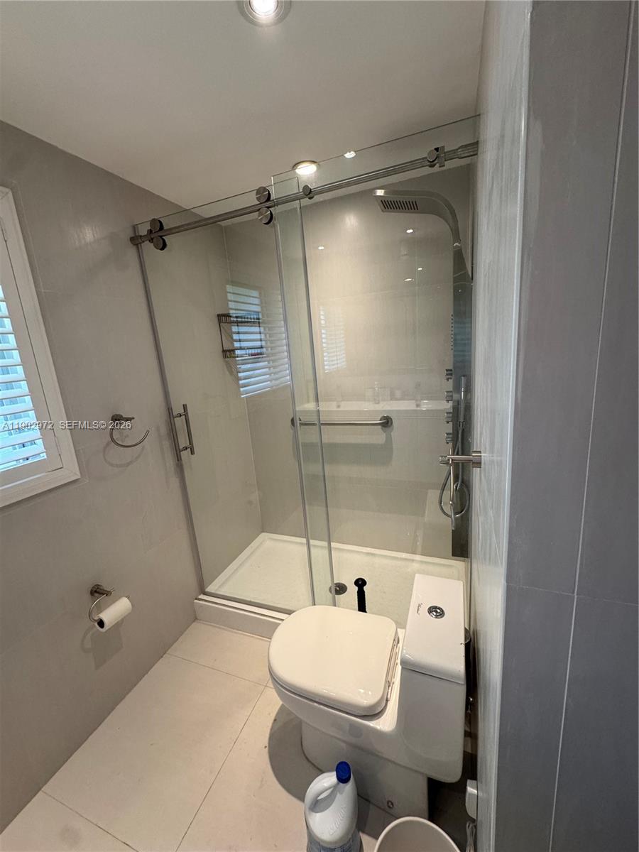 WESTCHESTER ARMS CO-OP - Residential