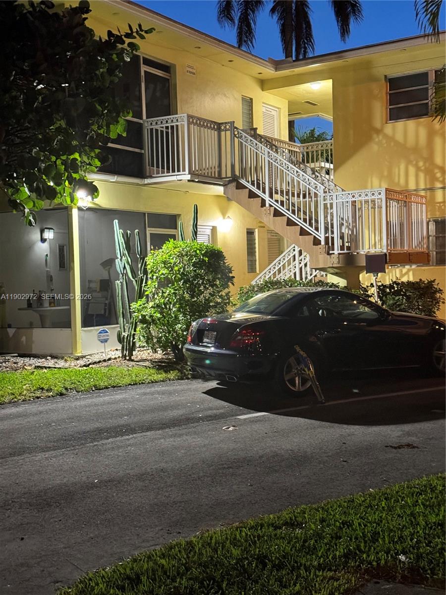 WESTCHESTER ARMS CO-OP - Residential