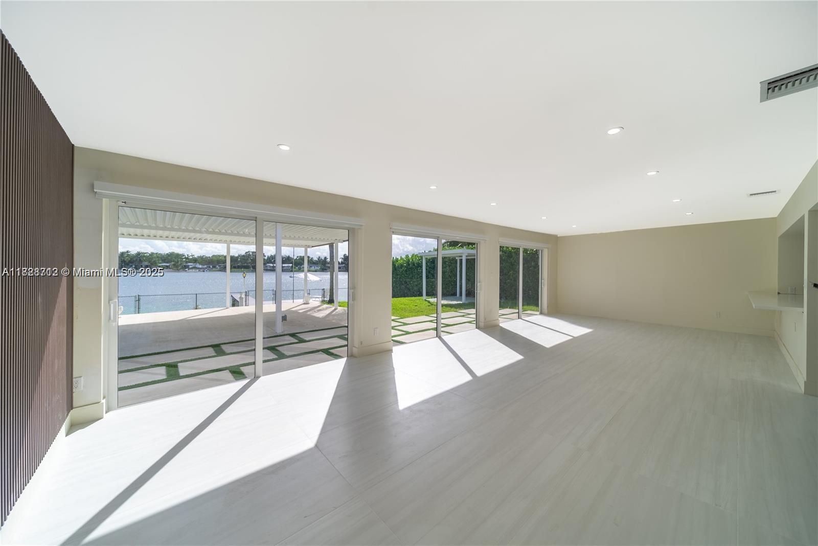 MILLER HEIGHTS SEC 8 - Residential Lease