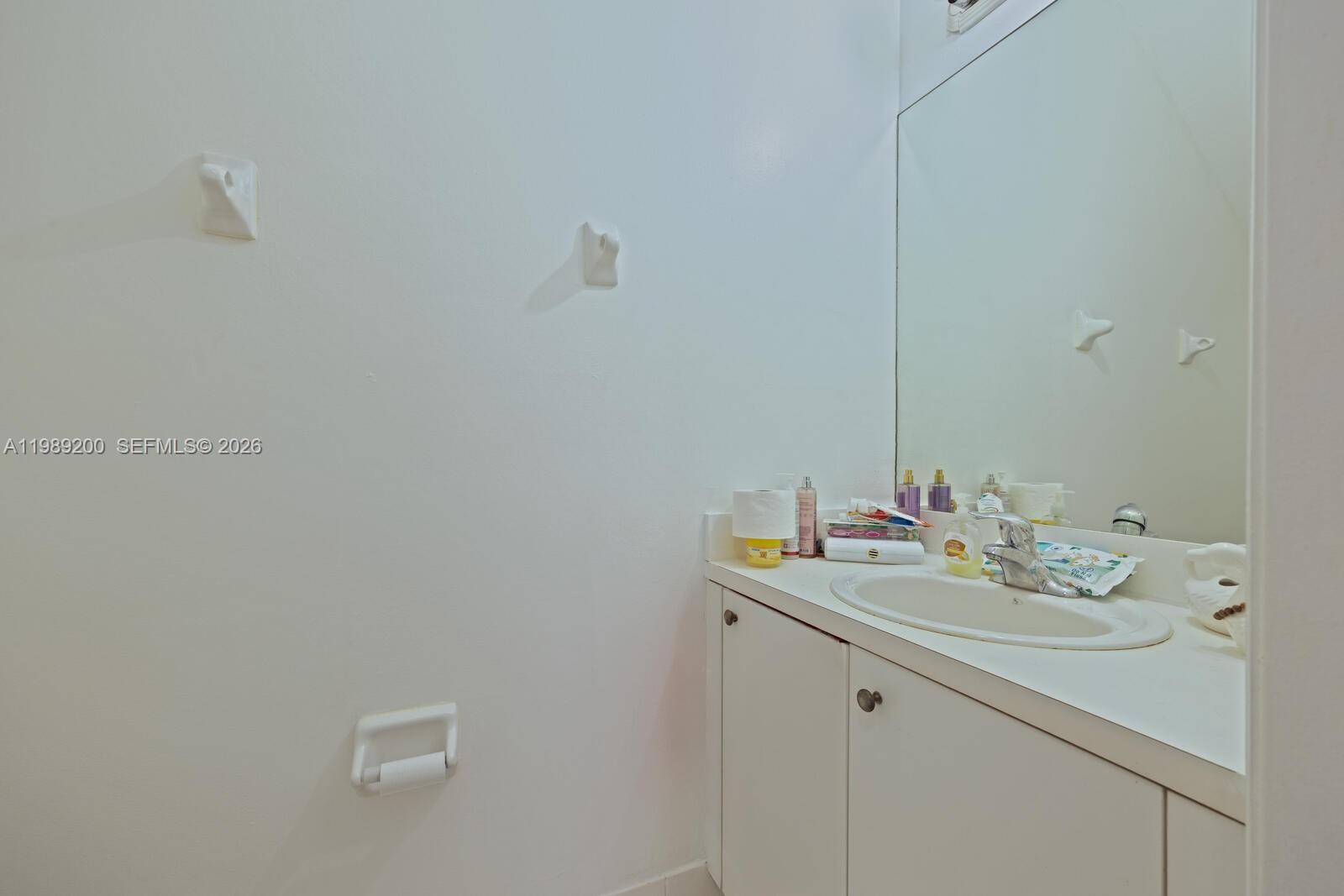 VILLAS AT CARMEL CONDO NO - Residential