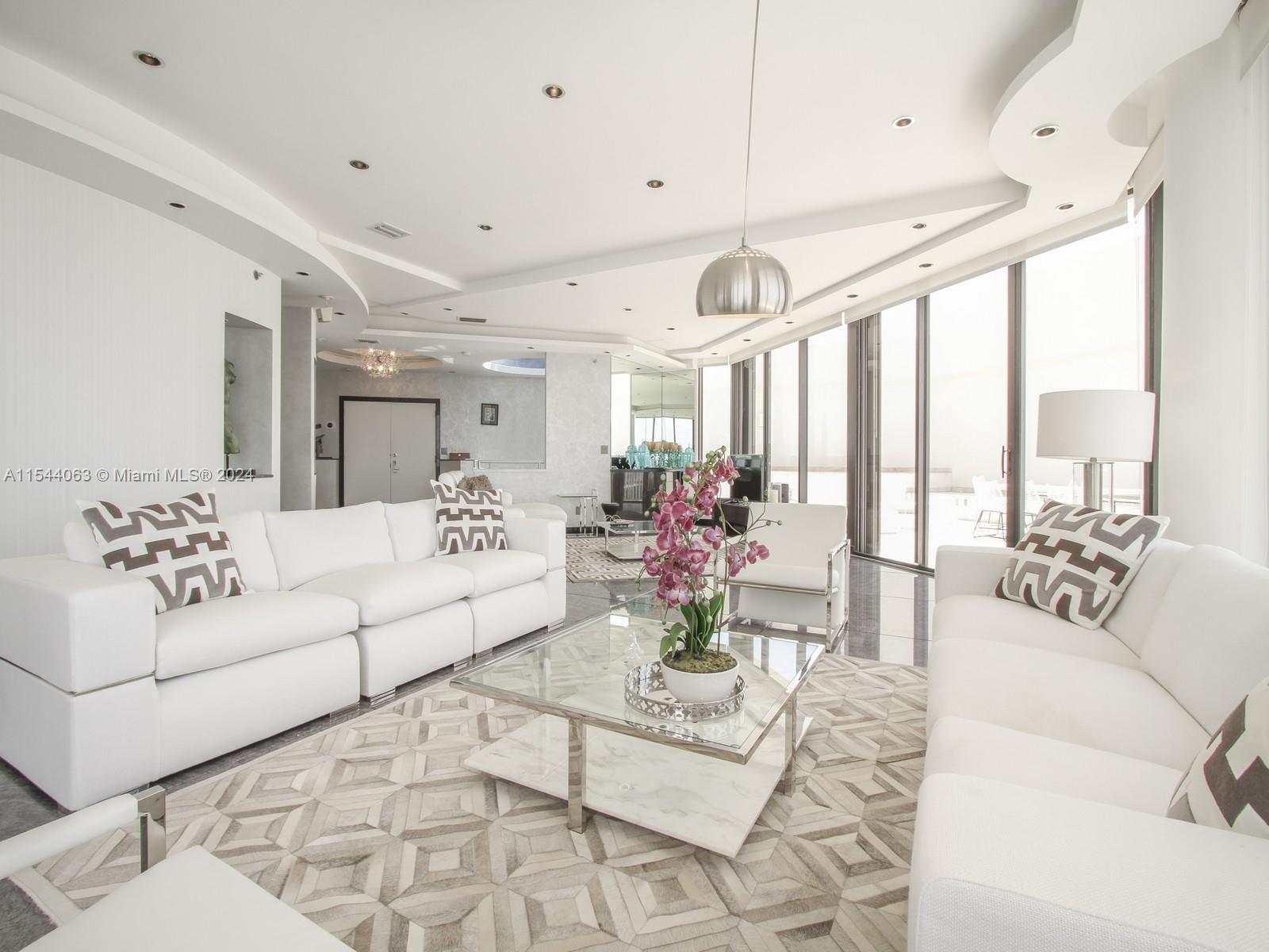 Williams Island 2000 - Residential Lease