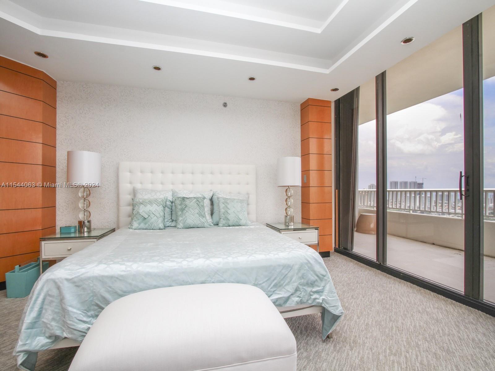 Williams Island 2000 - Residential Lease