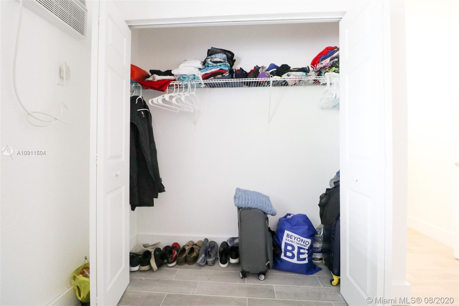 COCO PALM CONDO - Residential Lease