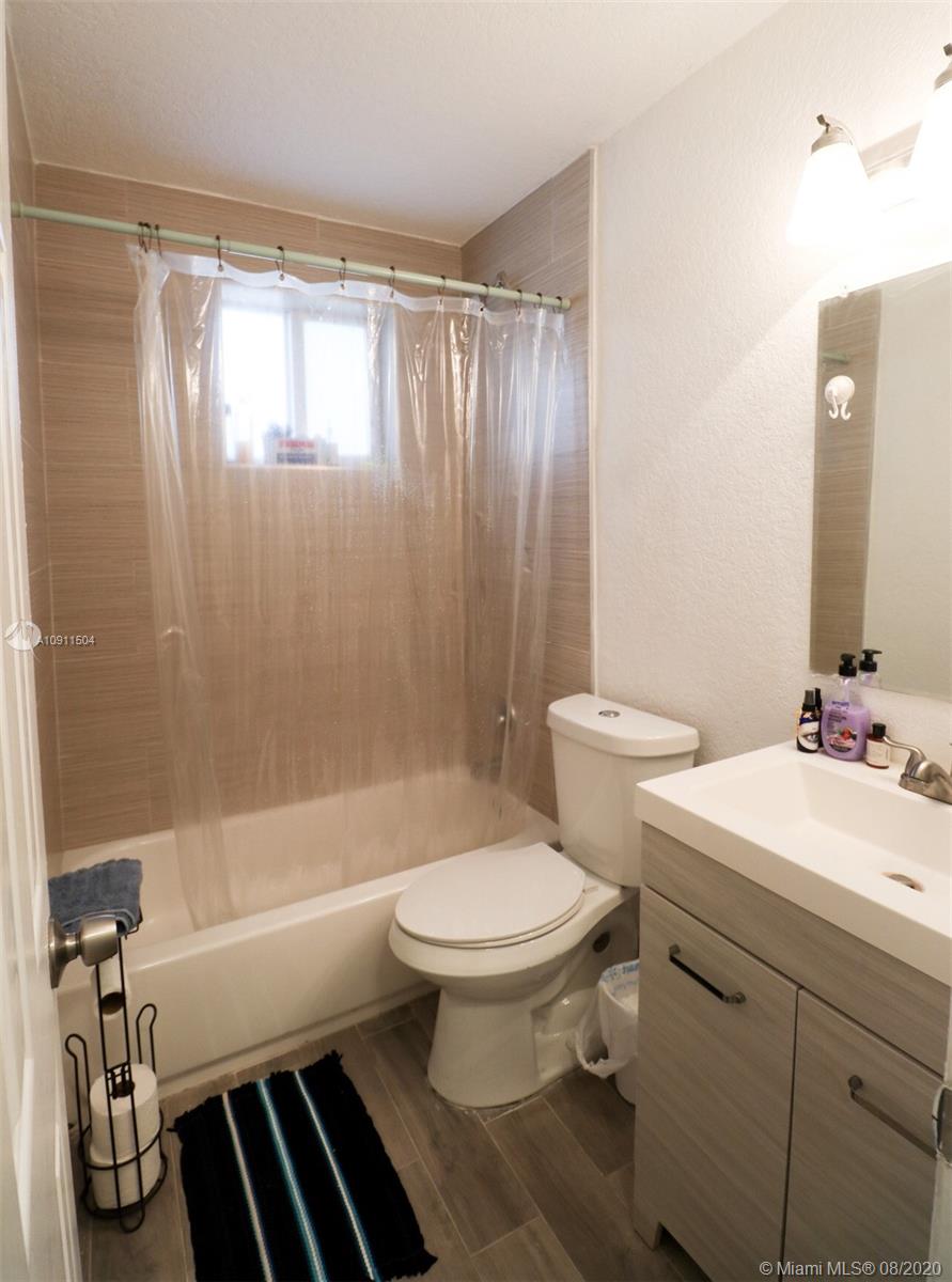 COCO PALM CONDO - Residential Lease